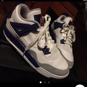 Jordan retro 4